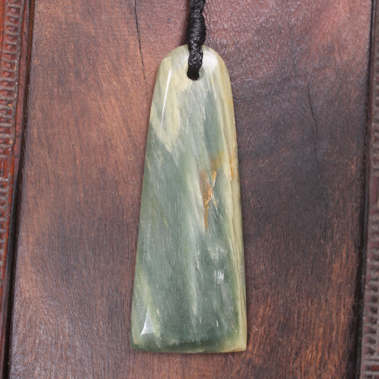 Flower Jade Pounamu Toki