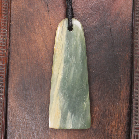 Flower Jade Pounamu Toki