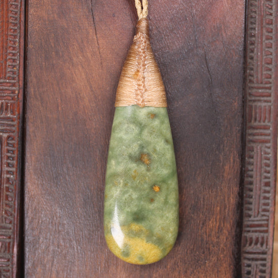 Flower Jade Pounamu Roimata Pendant - NZ Greenstone