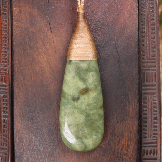 Flower Jade Pounamu Roimata Pendant - NZ Greenstone