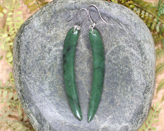 Huia Beak earrings carved from Hapopo Pounamu - NZ Greenstone
