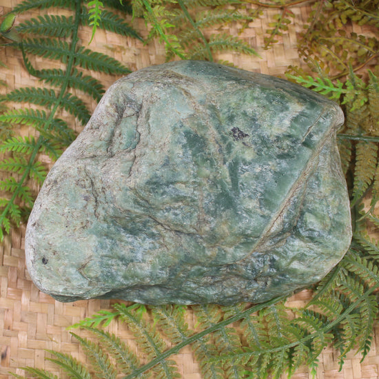 Freeform Kawakawa Pounamu Sculpture