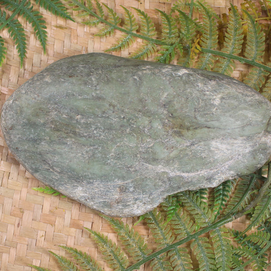 Freeform Touchstone Pounamu Sculpture - Inanga Pounamu - NZ Greenstone