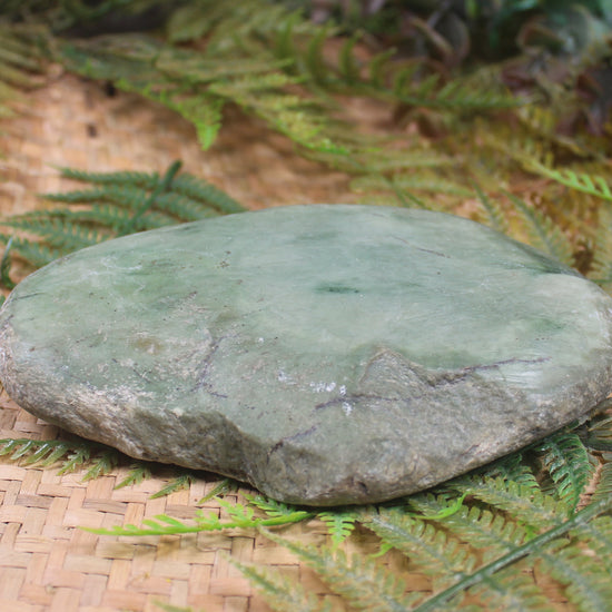 Freeform Touchstone Pounamu Sculpture - Inanga Pounamu - NZ Greenstone