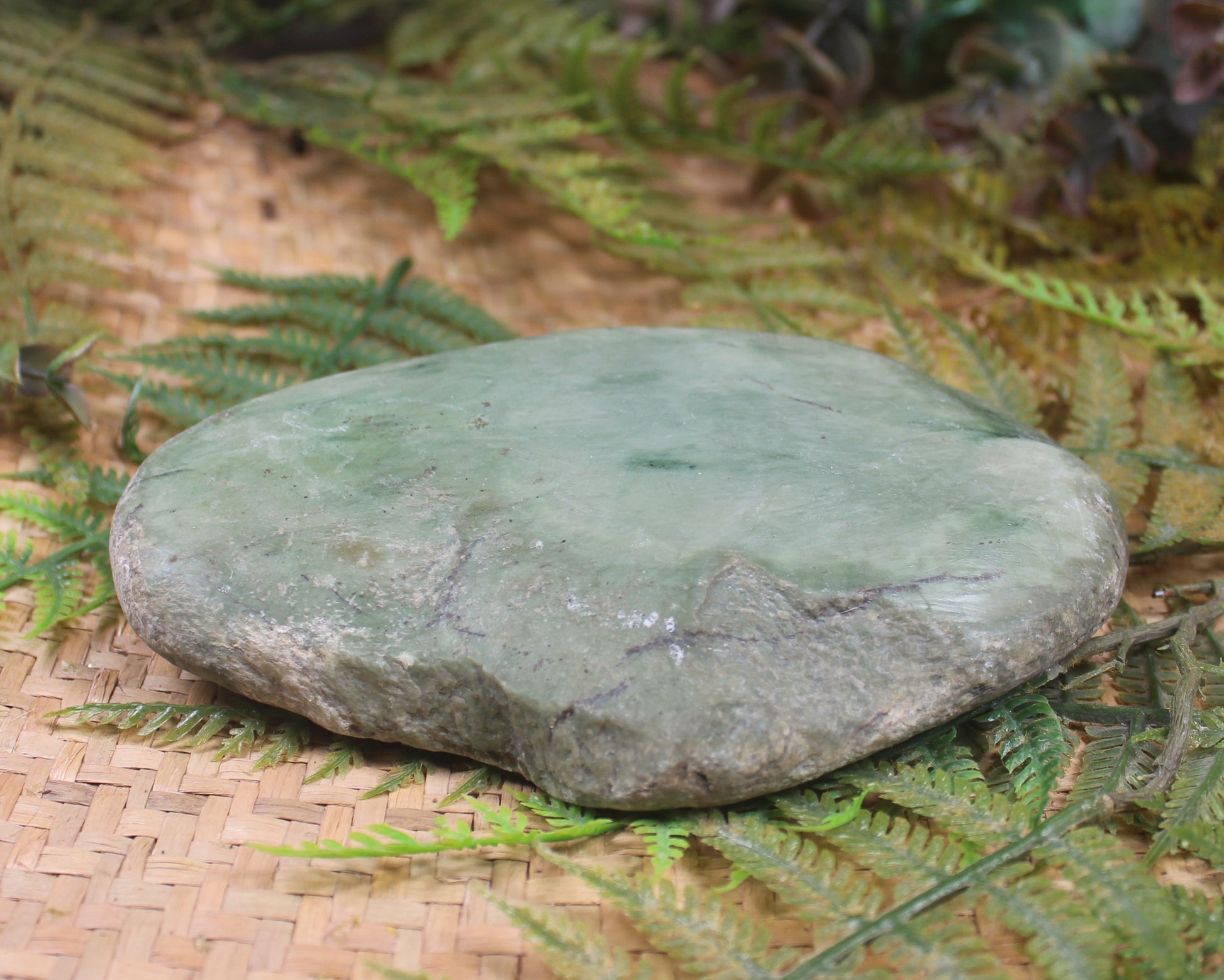 Freeform Touchstone Pounamu Sculpture - Inanga Pounamu - NZ Greenstone