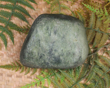 Freeform Kawakawa Pounamu Sculpture