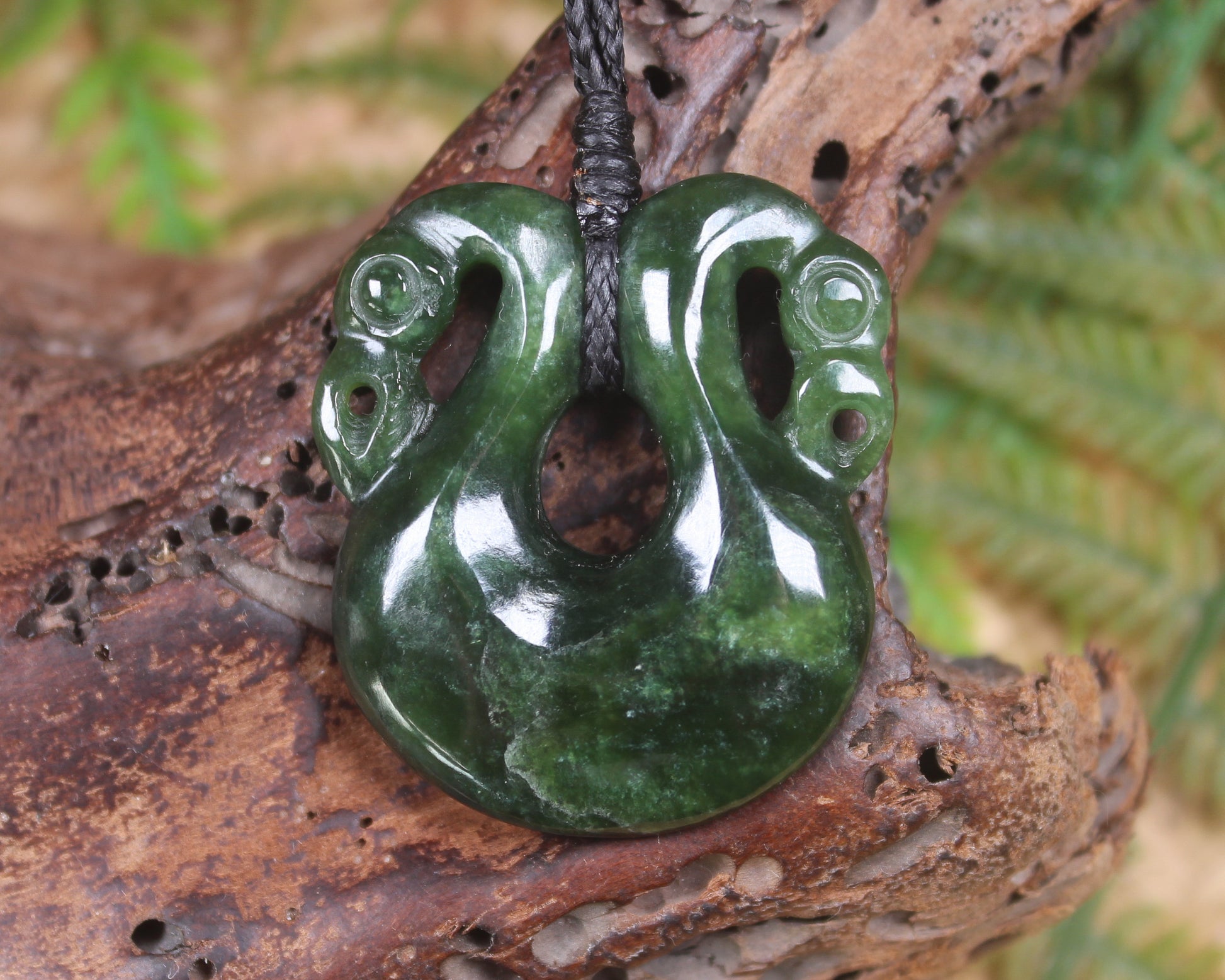 Pekapeka Pendant carved from Kawakawa Pounamu - NZ Greenstone