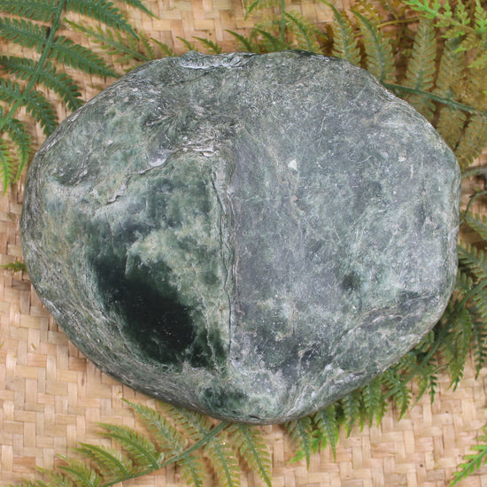 Freeform Kawakawa Pounamu Sculpture