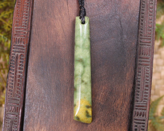 Flower Jade Pounamu Toki