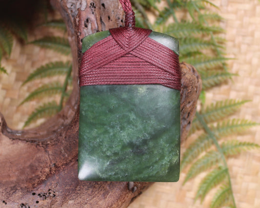 Kawakawa Pounamu Toki