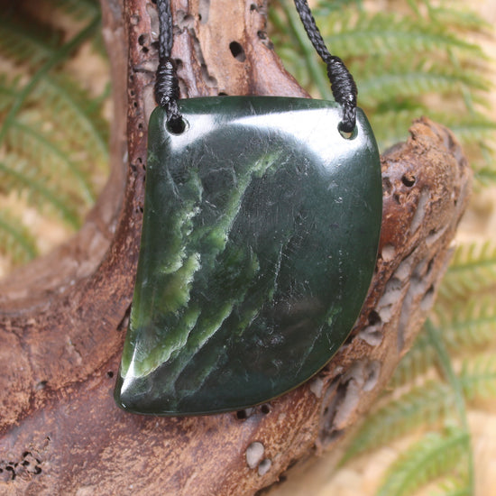 Taniwha Tooth or Niho carved from Kawakawa Pounamu - NZ Greenstone
