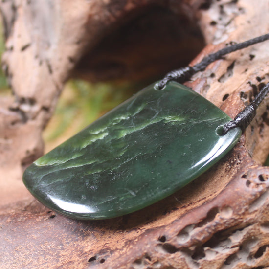 Taniwha Tooth or Niho carved from Kawakawa Pounamu - NZ Greenstone