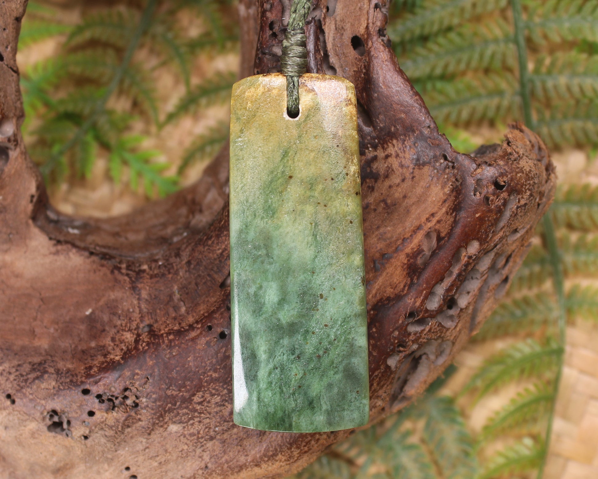 Toki or Adze Pendant carved from Flower Jade Pounamu - NZ Greenstone