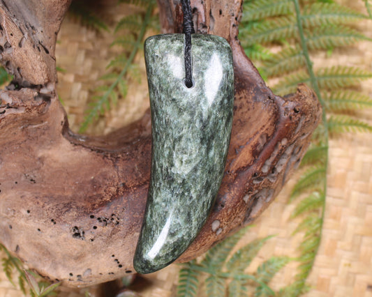 Taniwha Tooth or Niho carved from Kawakawa Pounamu - NZ Greenstone