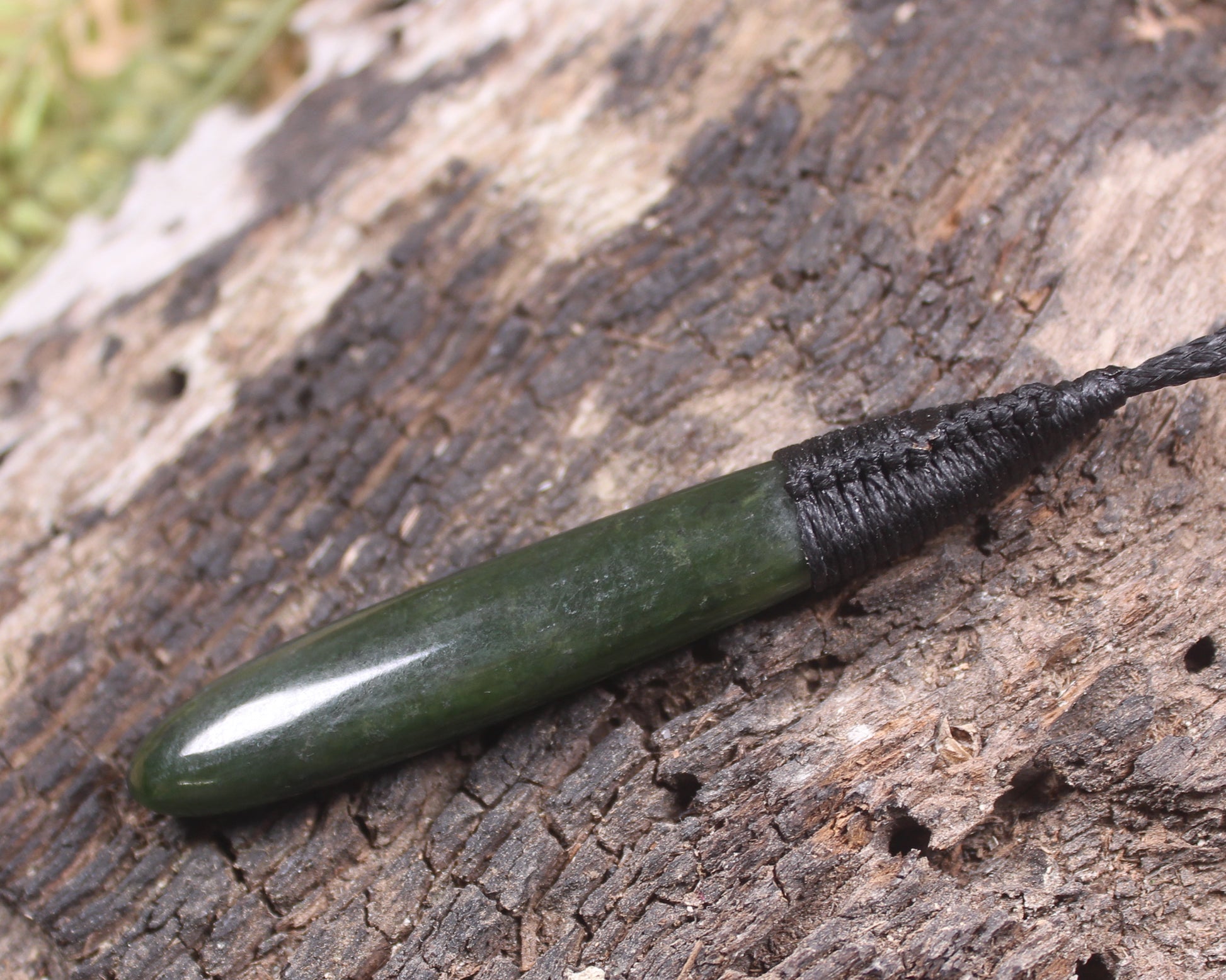 Kawakawa Pounamu Roimata Pendant - NZ Greenstone