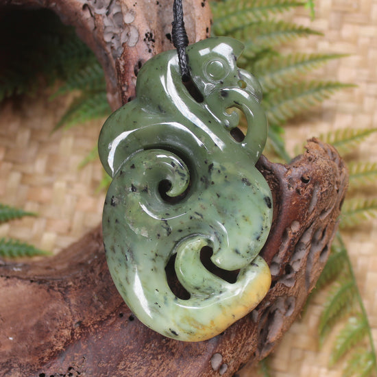 Manaia pendant carved from Rimu Pounamu - NZ Greenstone