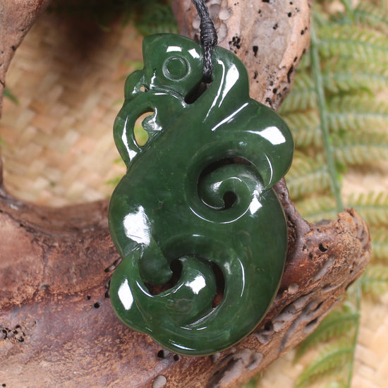Manaia carved from Kawakawa Pounamu - NZ Greenstone