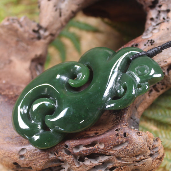 Manaia carved from Kawakawa Pounamu - NZ Greenstone