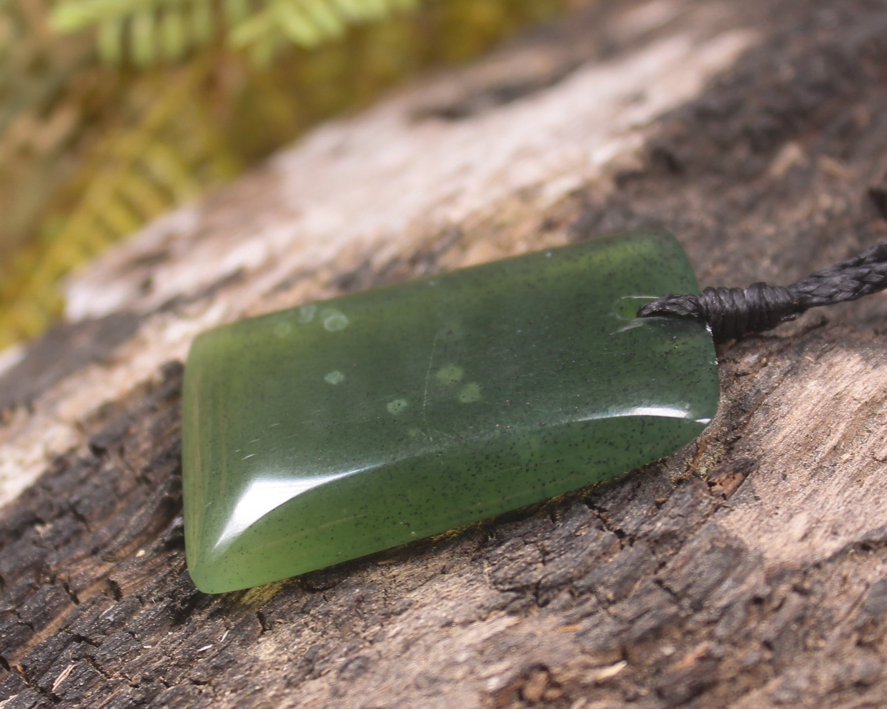 Toki or Adze Pendant carved from Tangiwai Pounamu - NZ Greenstone