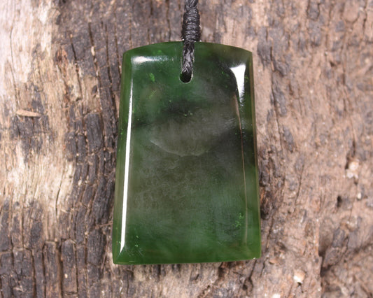 Hapopo Pounamu Toki - NZ Greenstone