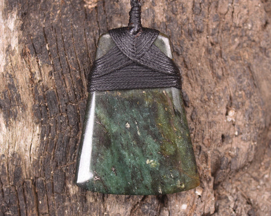 Toki or Adze Pendant carved from NZ Fuchsite and Pyrite