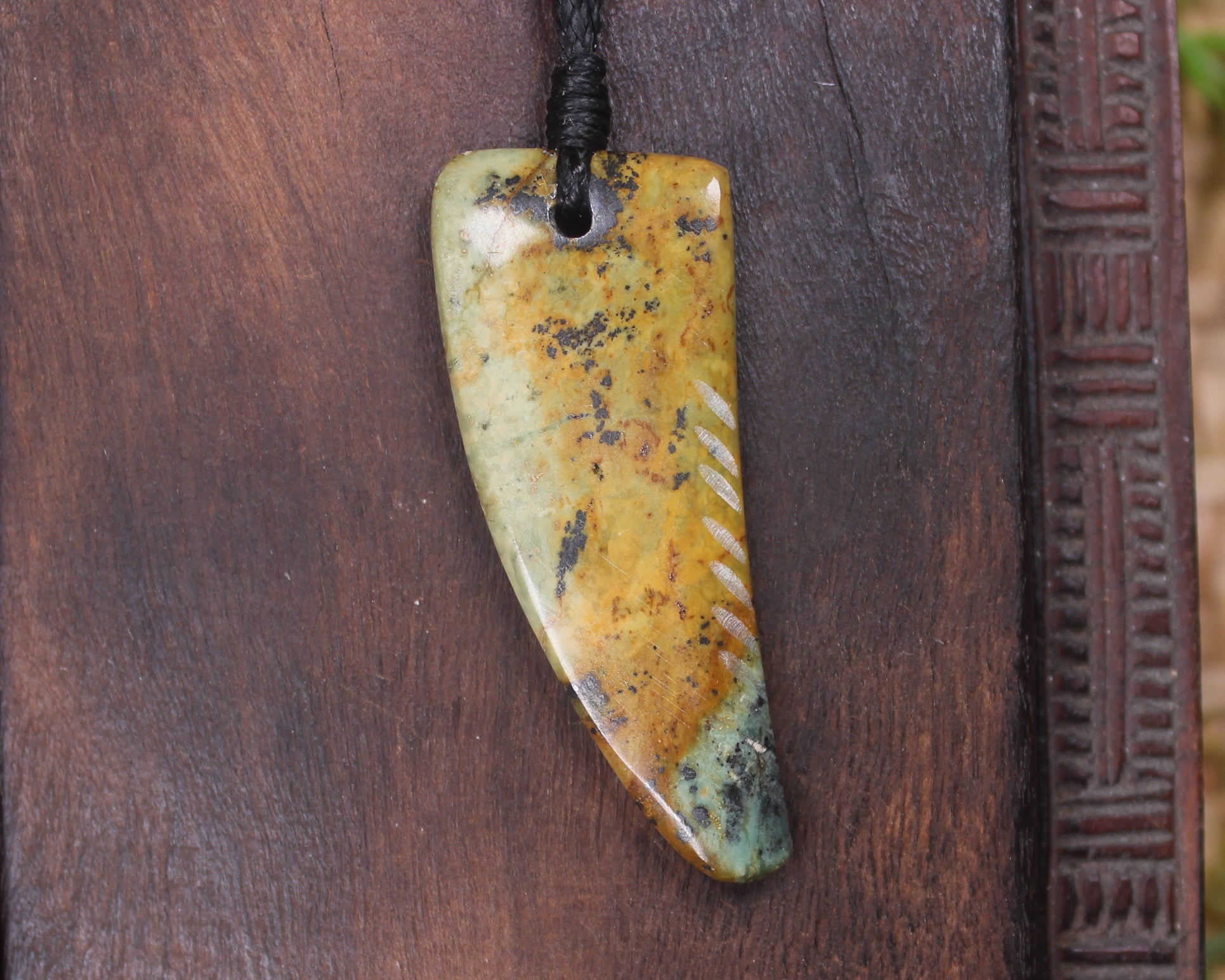 Niho or Tooth carved from NZ Serpentine