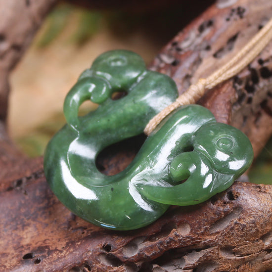 Pekapeka Pendant carved from Hapopo Pounamu - NZ Greenstone