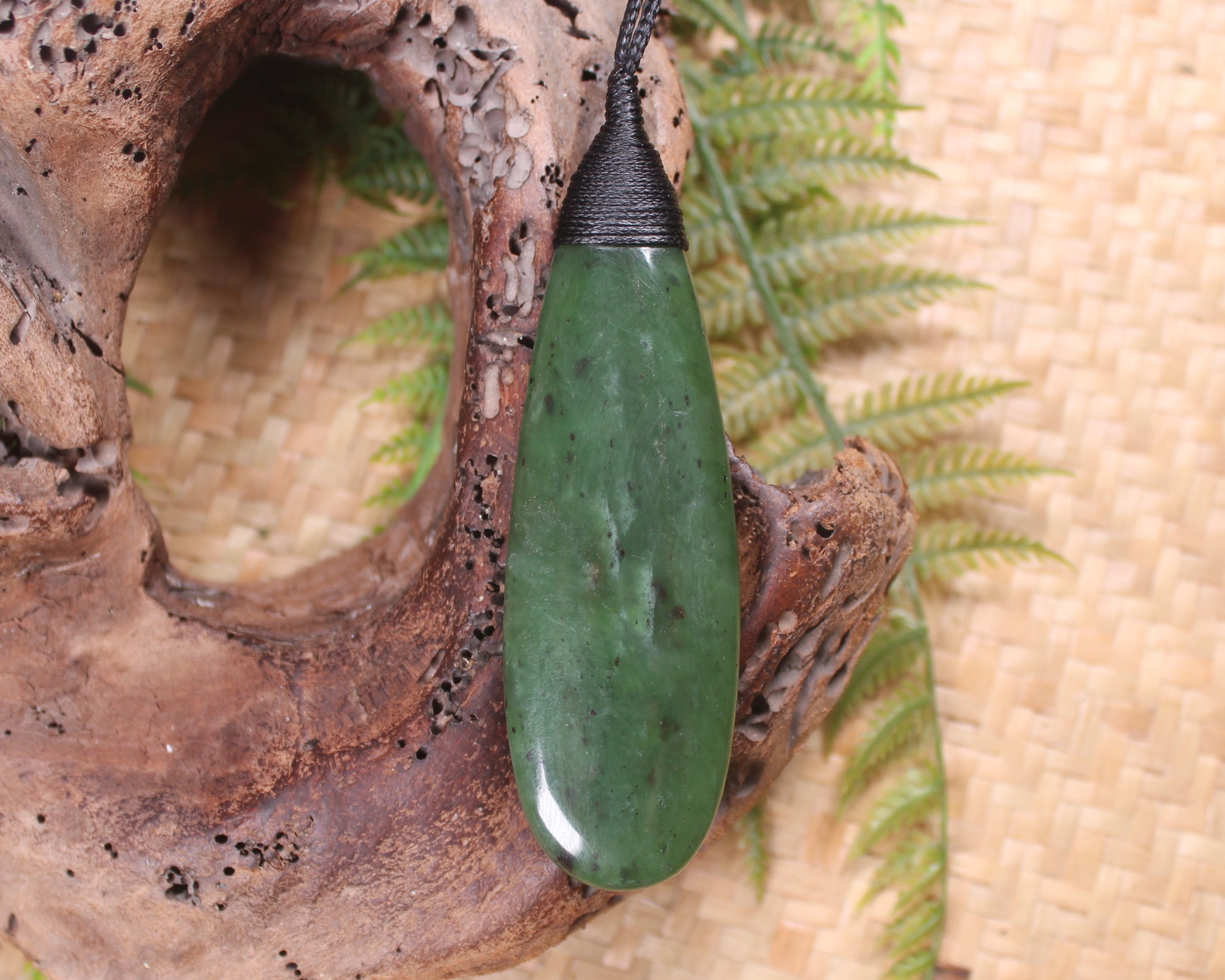 Roimata Teardrop carved from Hapopo Pounamu - NZ Greenstone