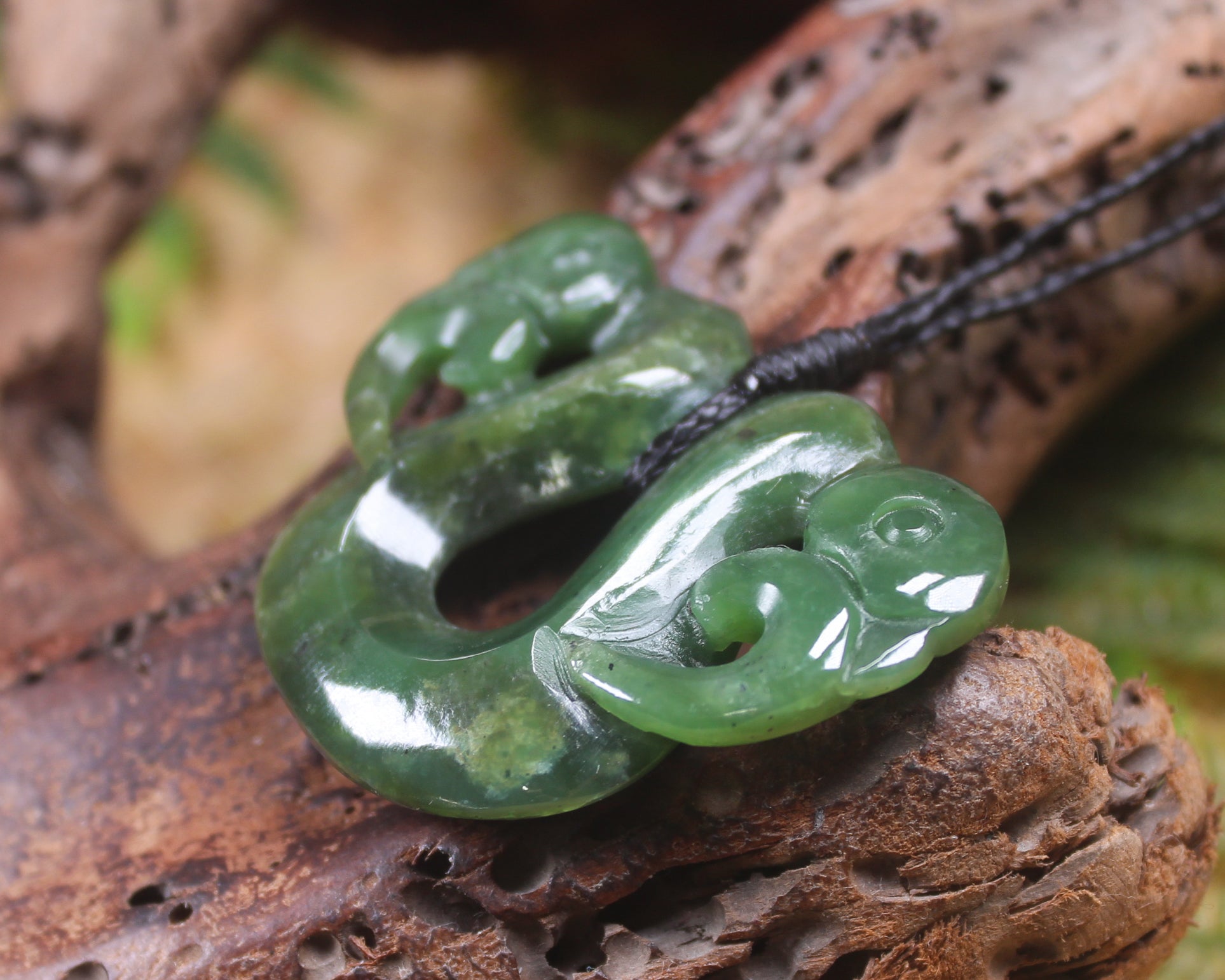 Pekapeka Pendant carved from Hapopo Pounamu - NZ Greenstone