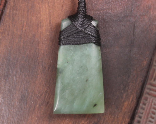 Inanga Pounamu Toki