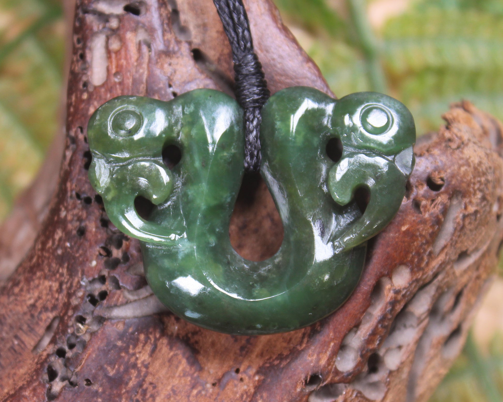 Pekapeka Pendant carved from Kawakawa Pounamu - NZ Greenstone