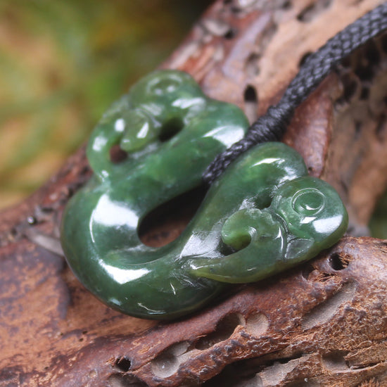 Pekapeka Pendant carved from Kawakawa Pounamu - NZ Greenstone