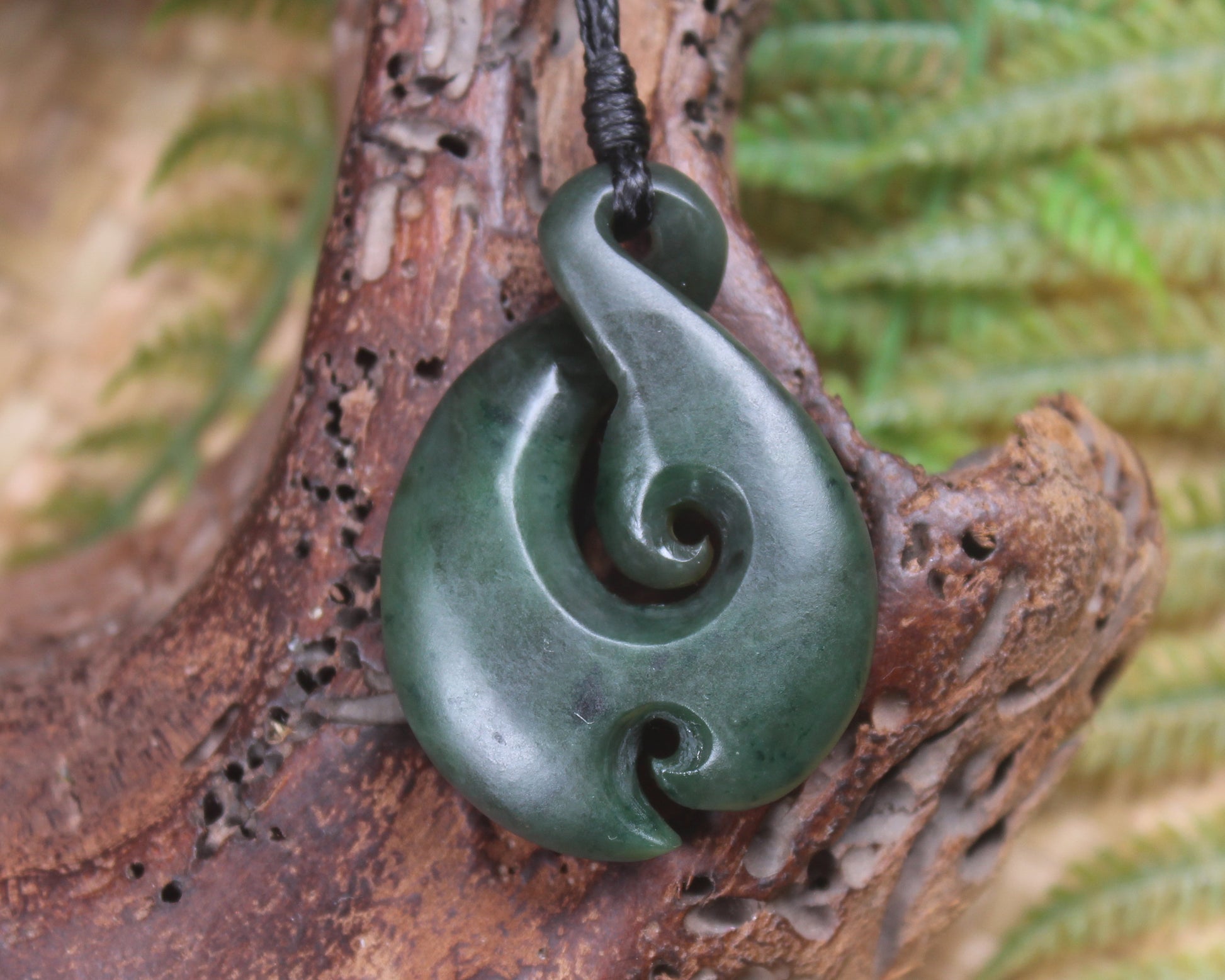 Koru Twist carved from Kawakawa Pounamu - NZ Greenstone