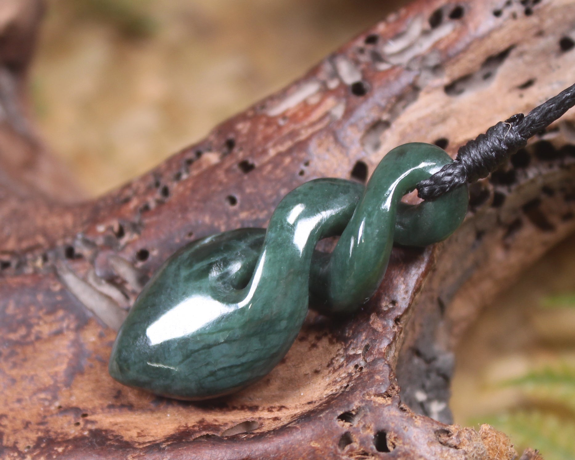 Twist carved from Kawakawa Pounamu - NZ Greenstone