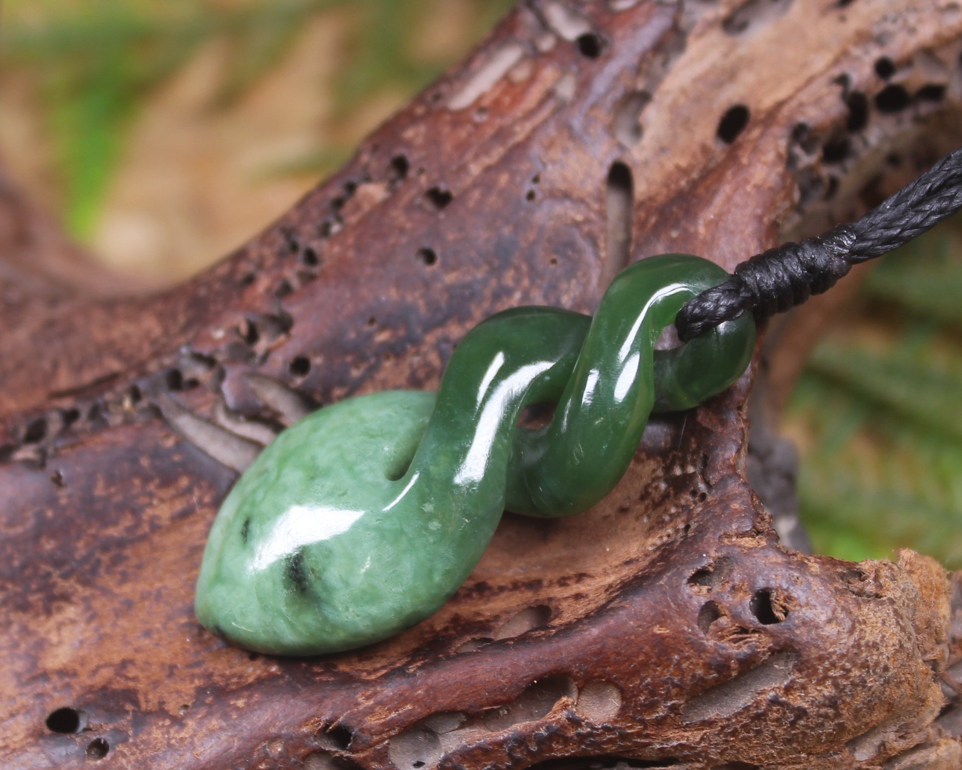 Twist carved from Kawakawa Pounamu - NZ Greenstone