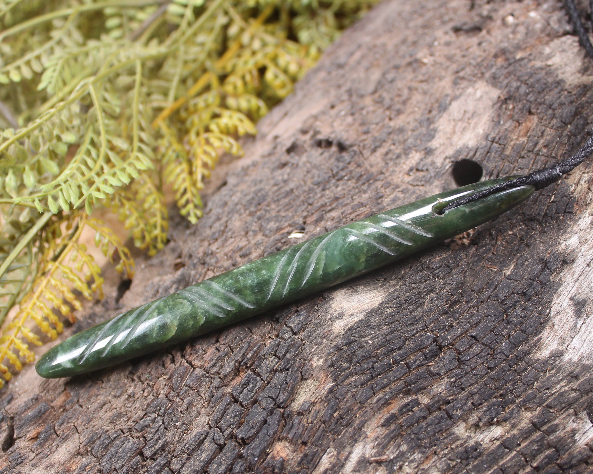 Roimata Teardrop carved from Hapopo Pounamu - NZ Greenstone