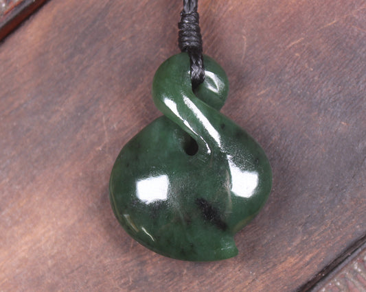 Twist carved from Kawakawa Pounamu - NZ Greenstone