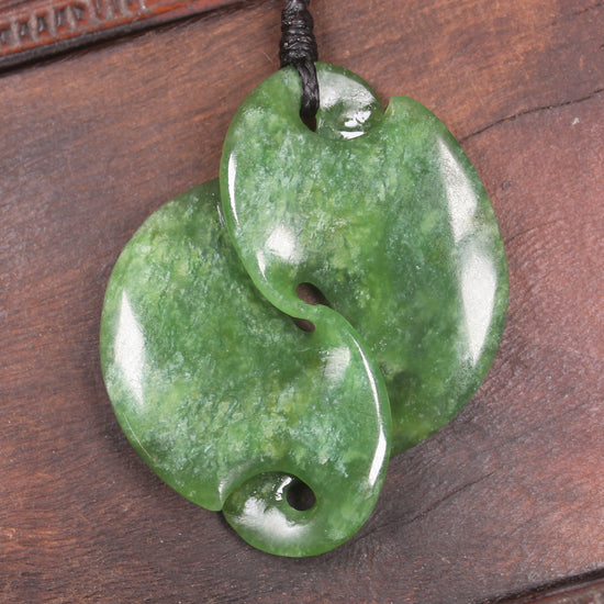 Koru Twist or Pikorua carved from Kawakawa Pounamu - NZ Greenstone