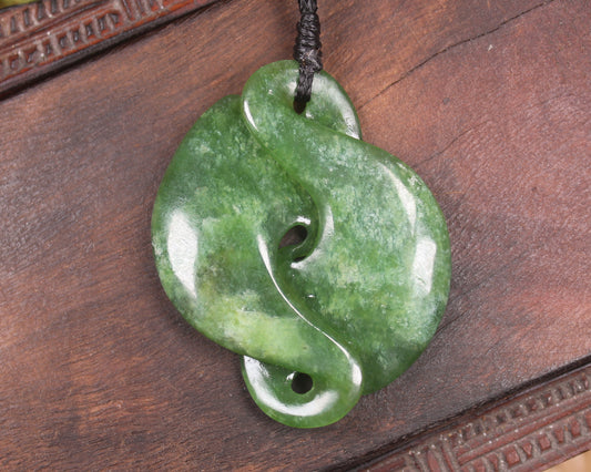 Koru Twist or Pikorua carved from Kawakawa Pounamu - NZ Greenstone