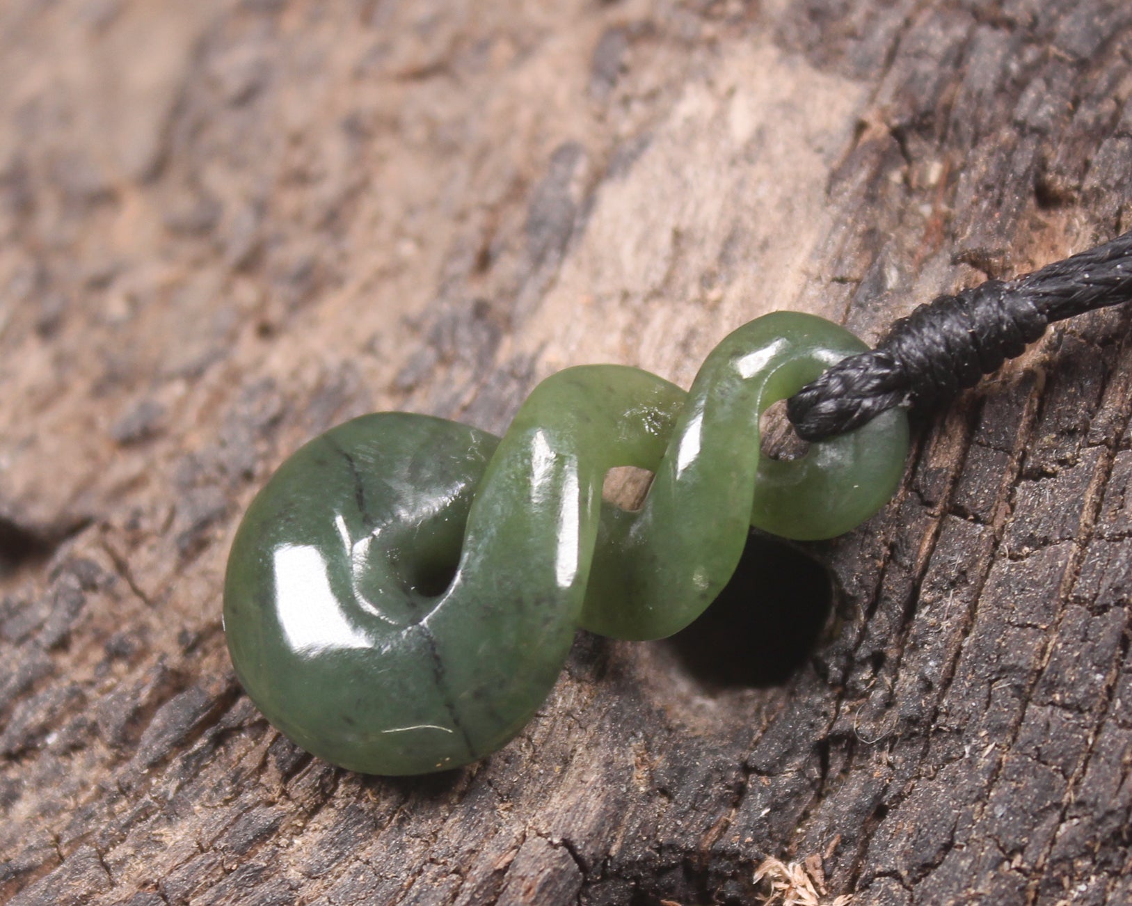 Twist carved from Rimu Pounamu - NZ Greenstone
