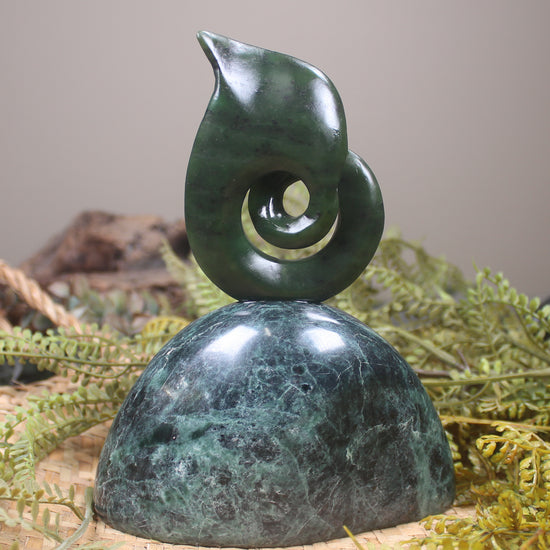 Freeform Pounamu Scultpure