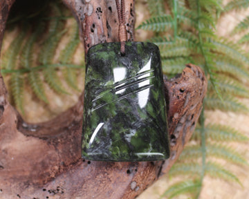 Toki or Adze carved from Douglas Creek - NZ Greenstone