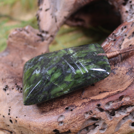Toki or Adze carved from Douglas Creek - NZ Greenstone