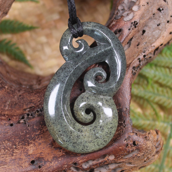 Hammerhead pendant carved from NZ Serpentine