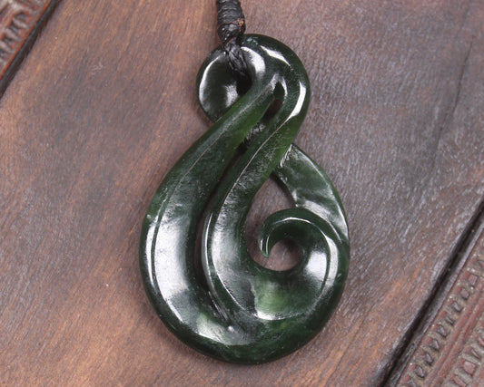 Koru Twist or Pikorua carved from Kawakawa Pounamu - NZ Greenstone