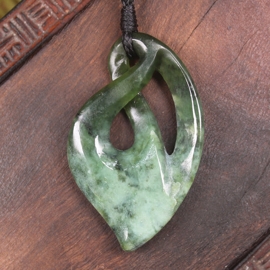 Twist or Pikorua carved from Rimu Pounamu - NZ Greenstone