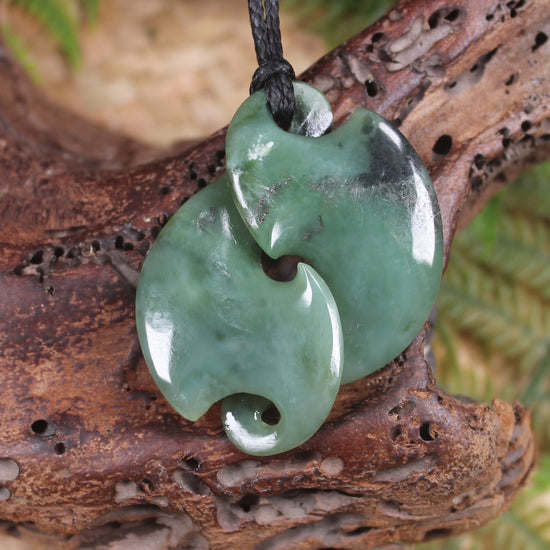 Twist or Pikorua carved from Inanga Pounamu - NZ Greenstone