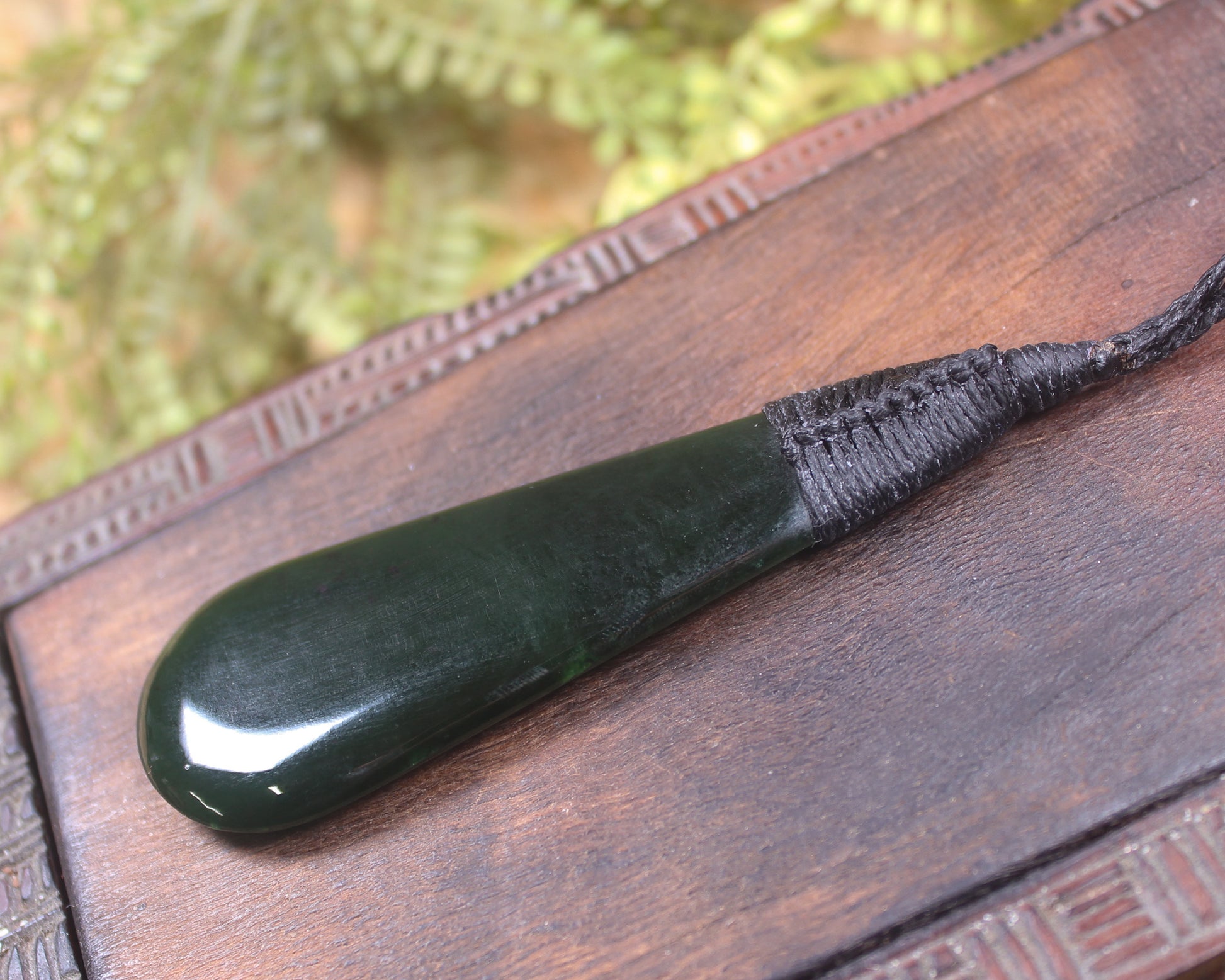 Kawakawa Pounamu Roimata Pendant - NZ Greenstone