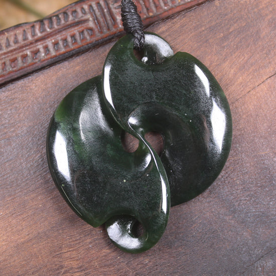 Koru Twist or Pikorua carved from Kawakawa Pounamu - NZ Greenstone
