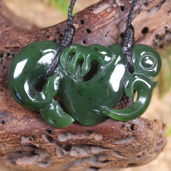 Manaia carved from Kawakawa Pounamu - NZ Greenstone